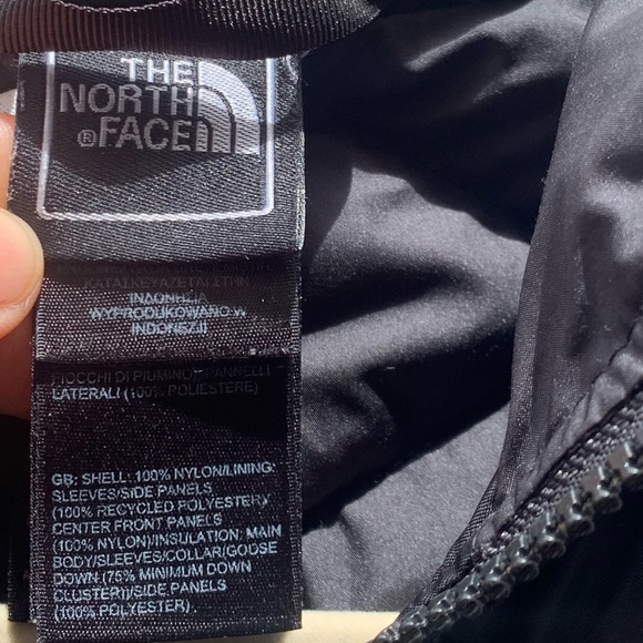 North Face Puffer Jacket - Picture 8 of 10